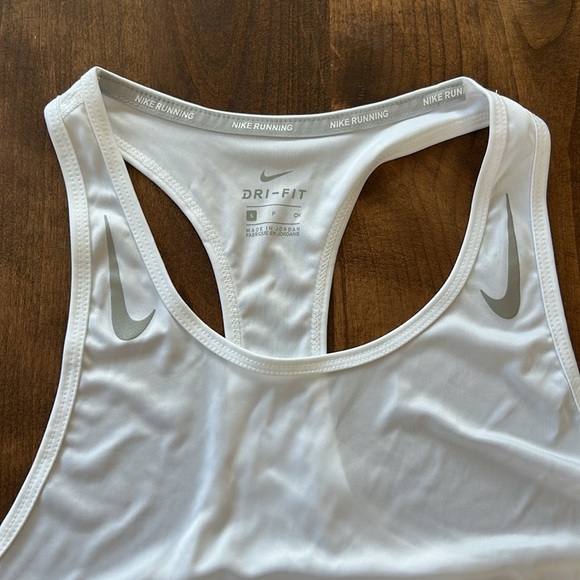 Nike x Peloton White Racerback Tank - Picture 3 of 4